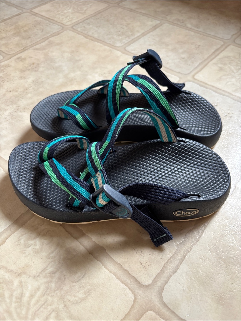 Chaco Sandals Shoes Womens Size 7 Blue Strappy Toe Loop Adjustable Outdoor